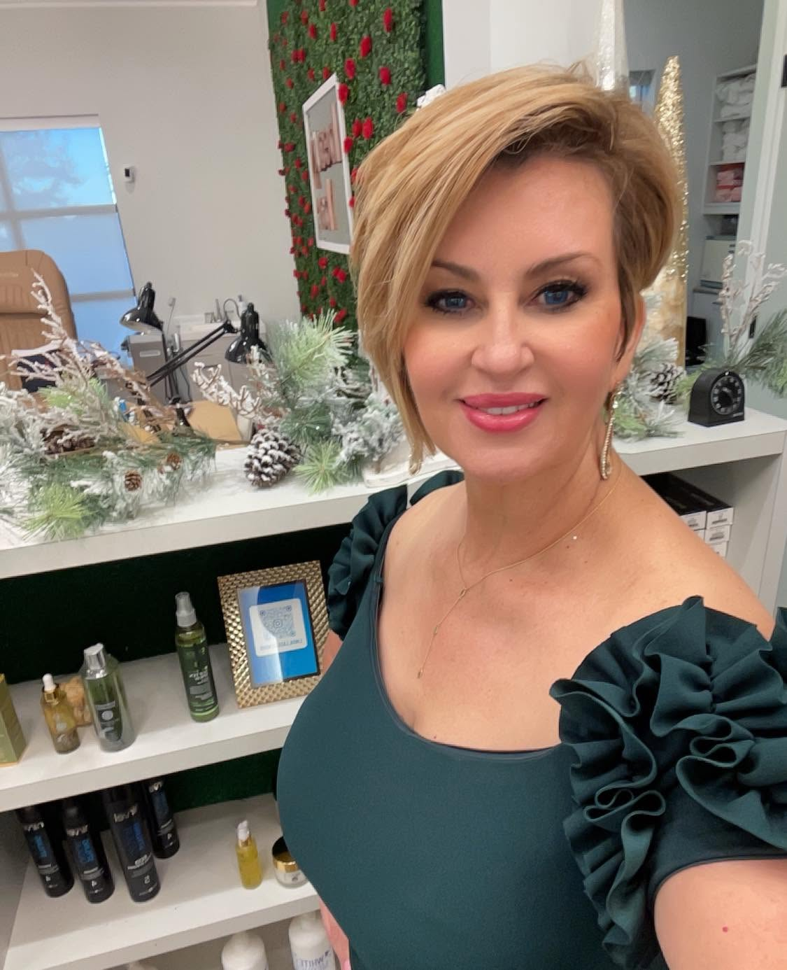 Portrait of Linda Lazo, owner of Linda's De Novo salon